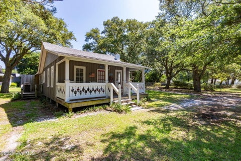 Homes For Sale - 493 Island Road<br/> Harkers Island, NC 28531
