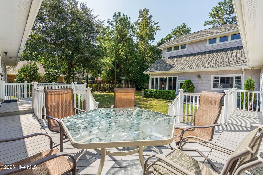 Photo of 147 Pine Needle Drive, Hampstead, NC 28443 (MLS # 100569480)