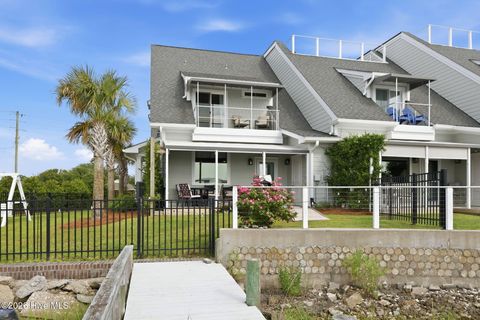 Townhouse For Sale - 513 Turner Street<br/> Carteret County, Beaufort, NC 28516