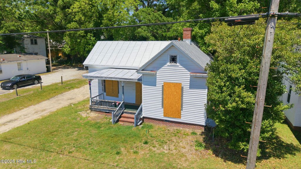 Photo of 206 E Vernon Avenue, Kinston, NC 28501 (MLS # 100571744)