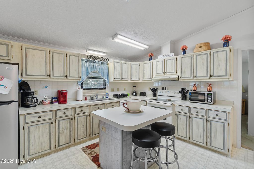 Photo of 984 Myrtle Court, Calabash, NC 28467 (MLS # 100539730)