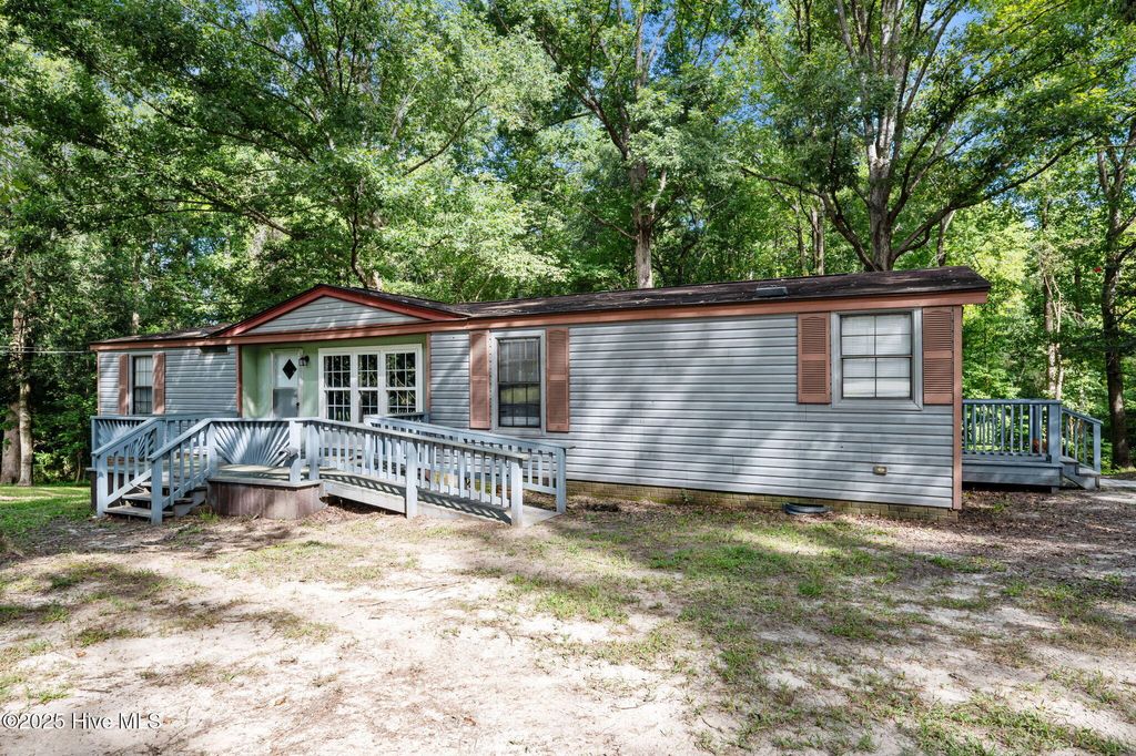Photo of 254 Warwick Drive, Pinetops, NC 27864 (MLS # 100528437)