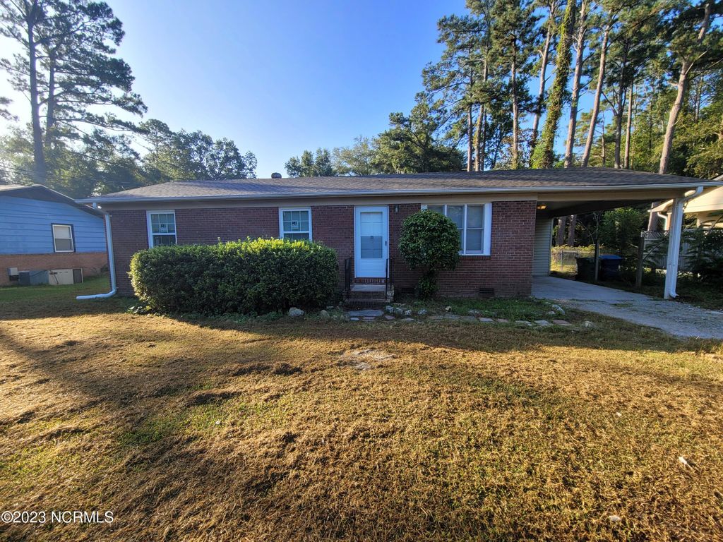 Photo of 4810 Greenway Avenue, Wilmington, NC 28403 (MLS # 100543468)