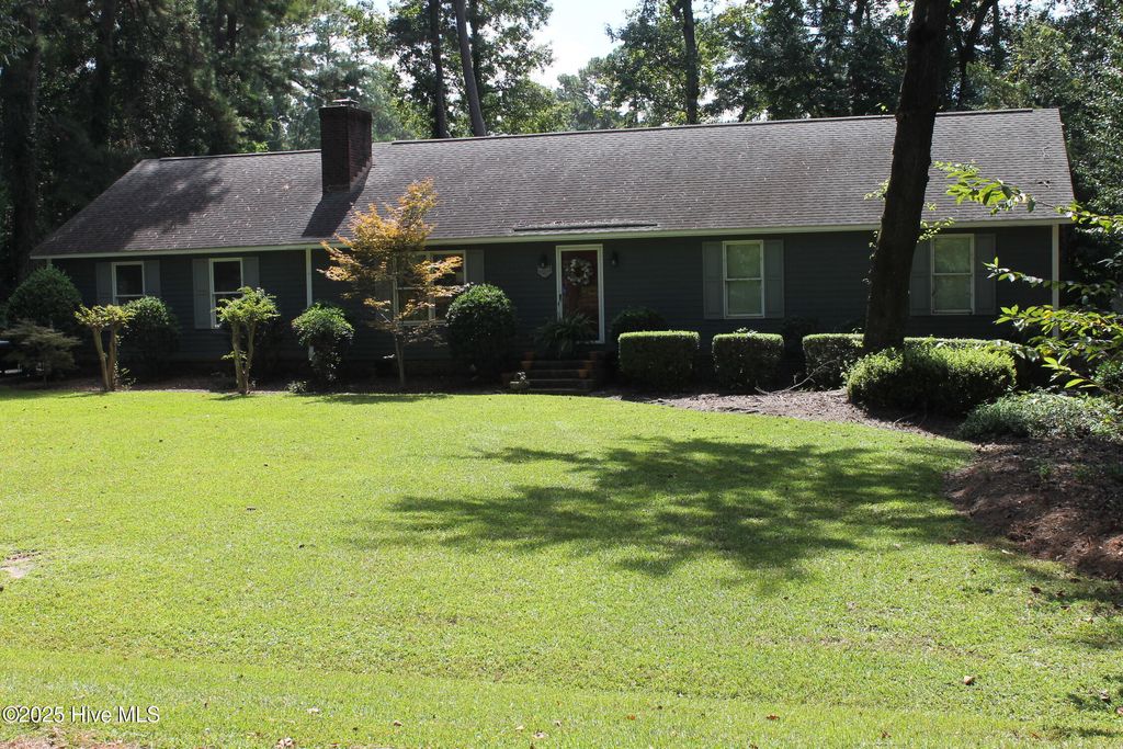 Photo of 530 Woodfield Road, Whiteville, NC 28472 (MLS # 100530982)