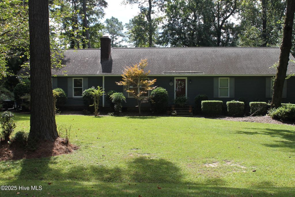 Photo of 530 Woodfield Road, Whiteville, NC 28472 (MLS # 100530982)