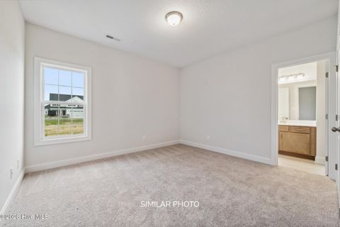Tiny photo for 901 Coddington Cove, Jacksonville, NC 28546 (MLS # 100556220)