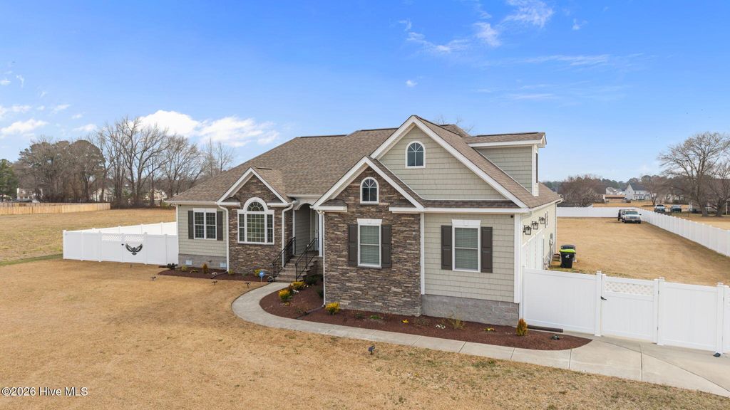 Photo of 2889 Beddard Road, Grimesland, NC 27837 (MLS # 100553421)