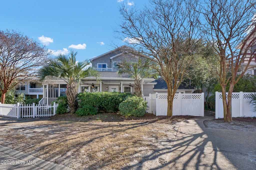 Photo of 22 Lagoon Drive, Wrightsville Beach, NC 28480 (MLS # 100537490)
