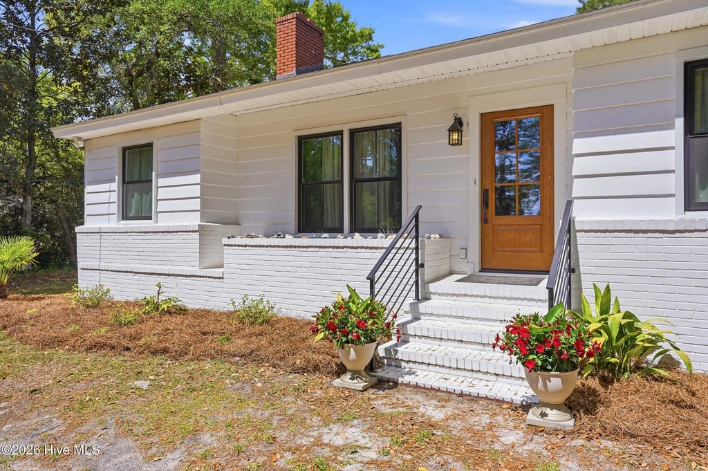 Photo of 304 Parkway Drive, Wilmington, NC 28409 (MLS # 100566091)