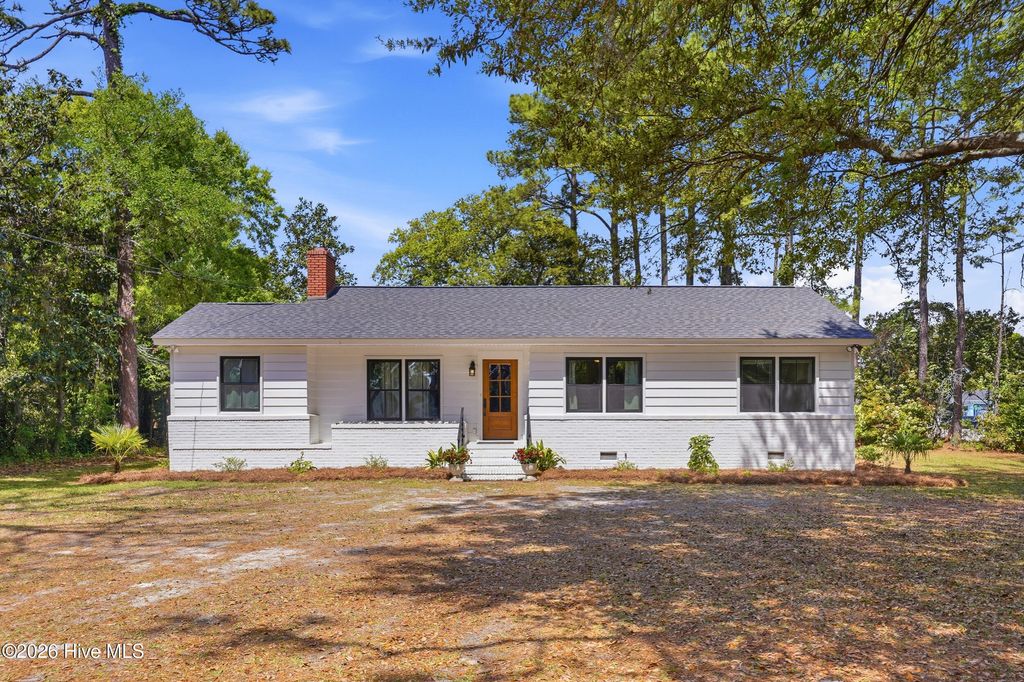 Photo of 304 Parkway Drive, Wilmington, NC 28409 (MLS # 100566091)