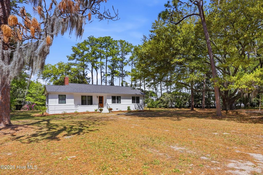 Photo of 304 Parkway Drive, Wilmington, NC 28409 (MLS # 100566091)