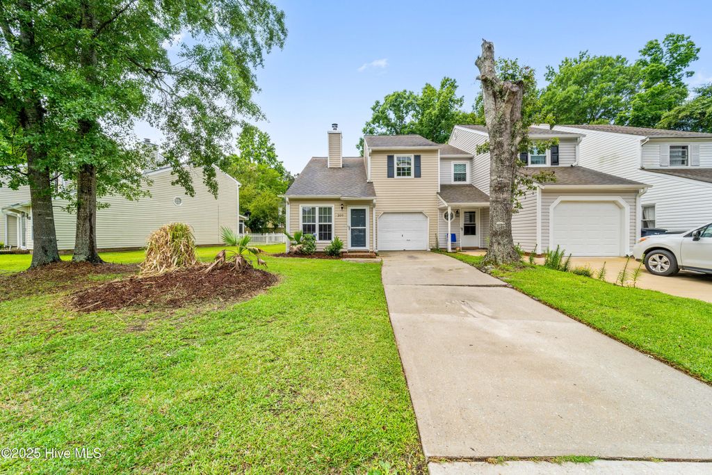 Photo of 309 Bracken Place, Jacksonville, NC 28540 (MLS # 100555613)