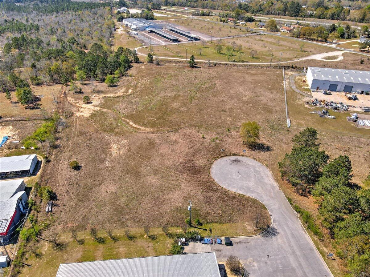 133 W Frontage Road