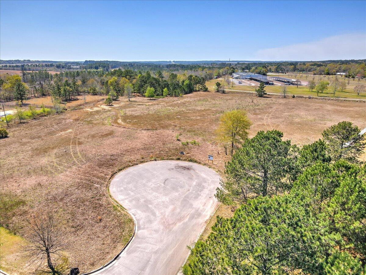 133 W Frontage Road