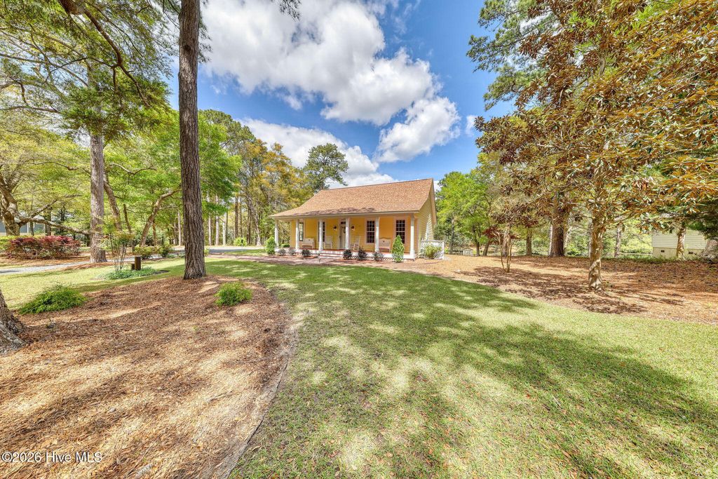Photo of 3089 Channel Drive SE, Bolivia, NC 28422 (MLS # 100567375)