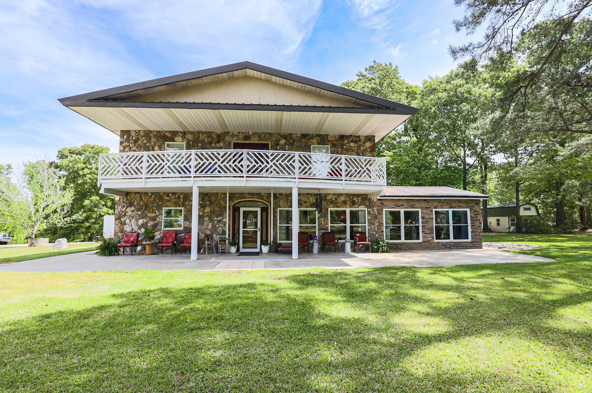 9466 Clarks Mill Road