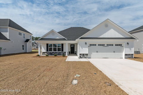 Homes For Sale - 2011 Bluewater Boulevard<br/> Craven County, New Bern, NC 28562