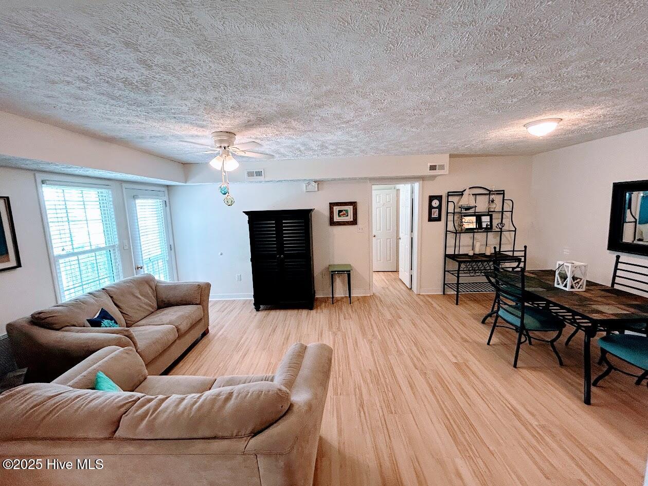 Carolina Beach, North Carolina 28428, United States, 2 Bedrooms Bedrooms, ,2 BathroomsBathrooms,Residential,Active,255836