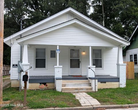 Homes For Sale - 304 Reid Street<br/> Wilson, NC 27893