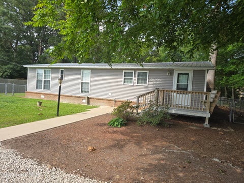 Homes For Rent - 2510 W Main Street Ext # B<br/> Pasquotank County, Elizabeth City, NC 27909