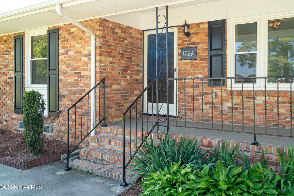 Photo of 1226 Hwy 58 S, Kinston, NC 28504 (MLS # 100566823)