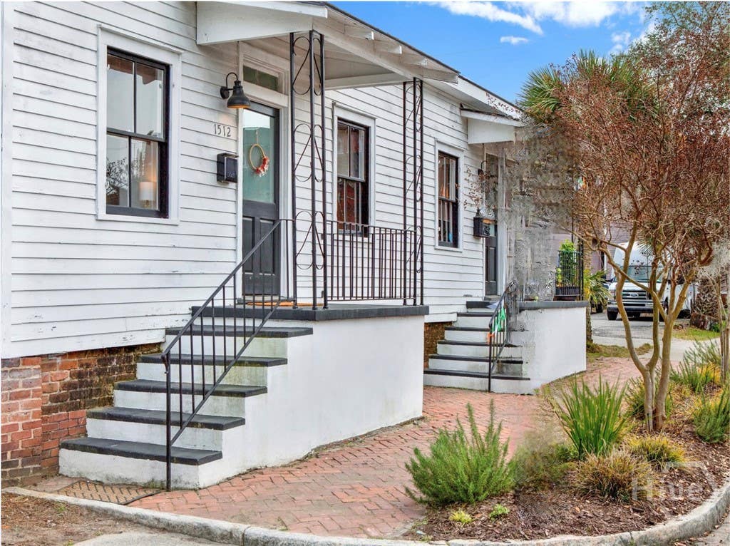 Photo of 1512 Barnard Street, Savannah, GA 31401 (MLS # SA362498)