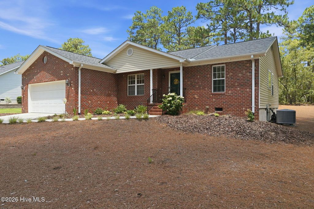 Photo of 114 Vincent Way, Aberdeen, NC 28315 (MLS # 100587156)
