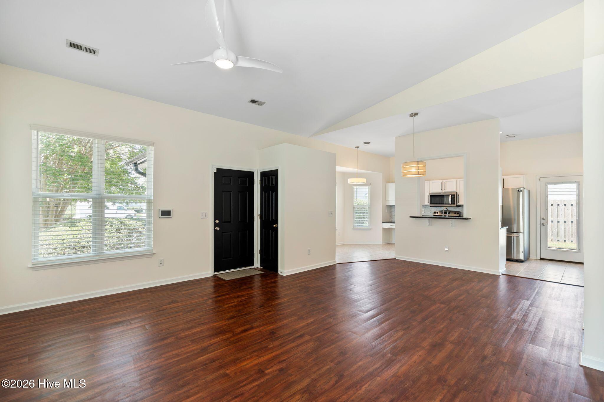 2218 Loblolly Court