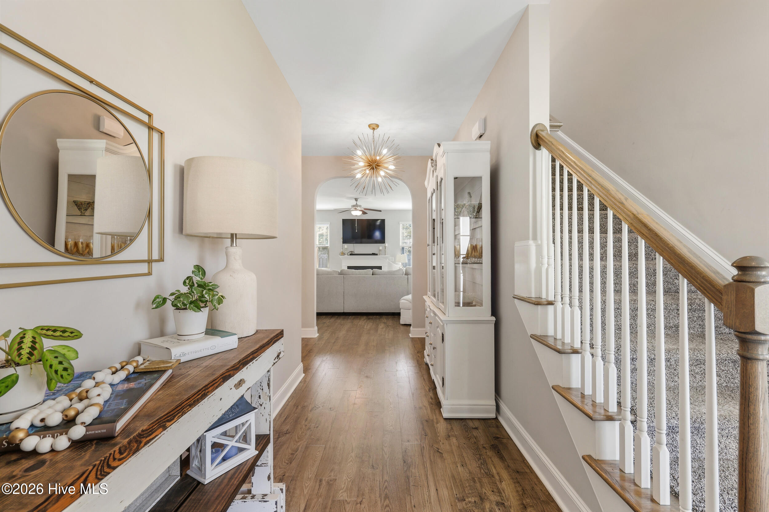 1609 Pointing Griffon Place