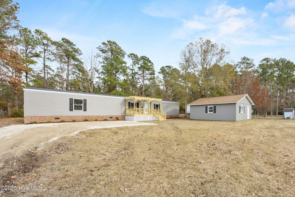 Photo of 126 Hunter Court, Rocky Point, NC 28457 (MLS # 100546833)