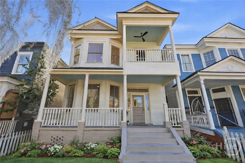 Photo of 203 E 39th Street, Savannah, GA 31401 (MLS # SA347714)