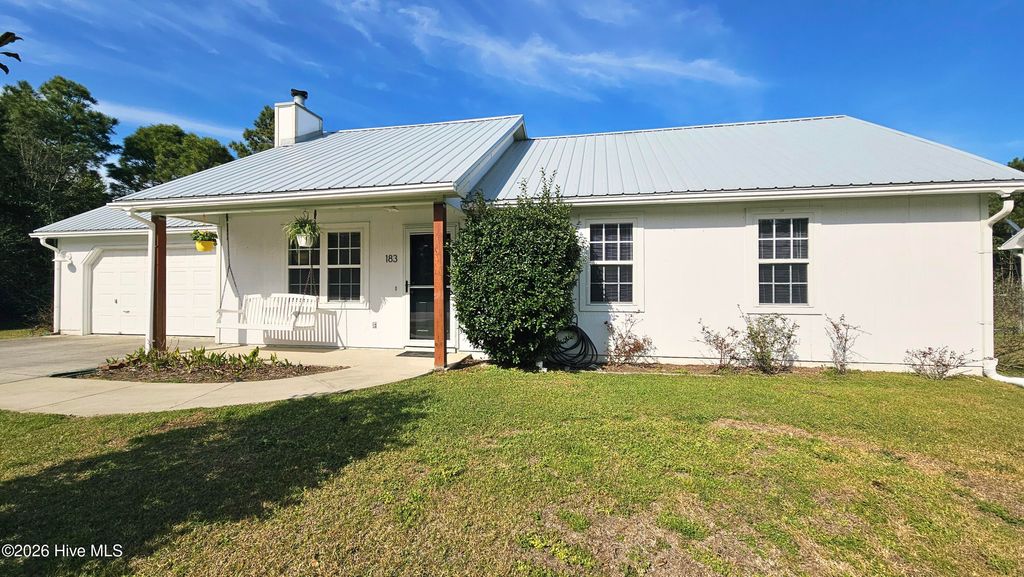 Photo of 183 Parnell Road, Hubert, NC 28539 (MLS # 100561443)