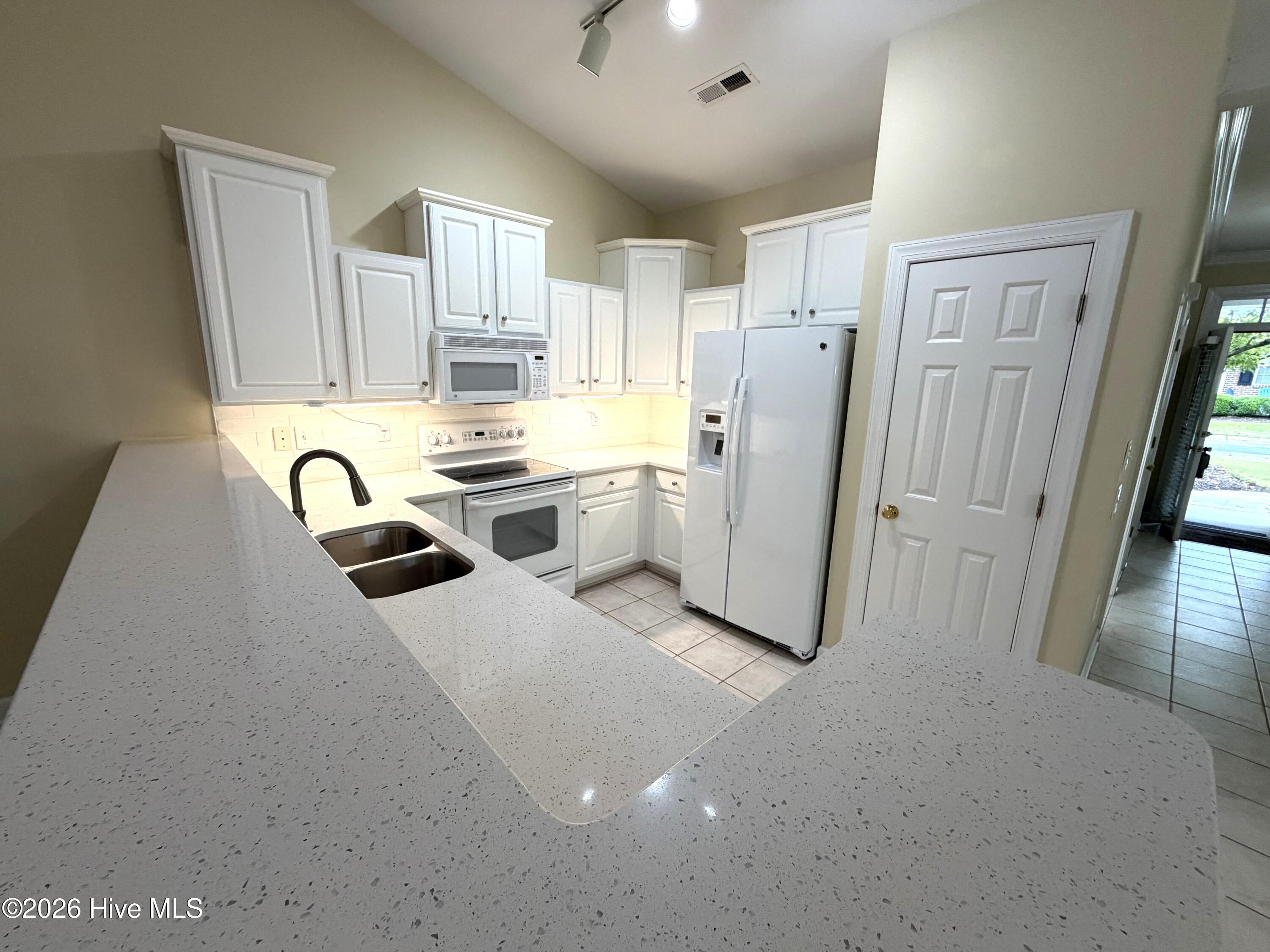 5006 Carleton Drive Unit 139