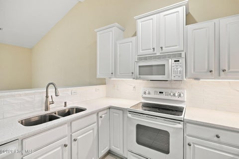Tiny photo for 5006 Carleton Drive #Unit 139, Wilmington, NC 28403 (MLS # 100605458)