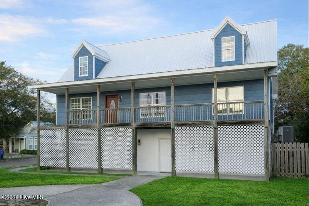 Photo of 100 Moorefield Drive, Carolina Beach, NC 28428 (MLS # 100548338)