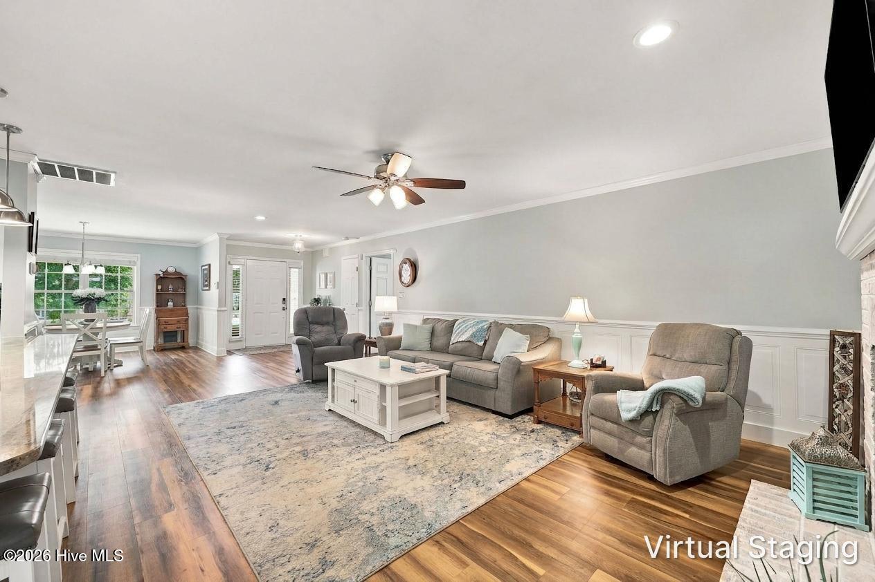 323 S Belvedere Drive
