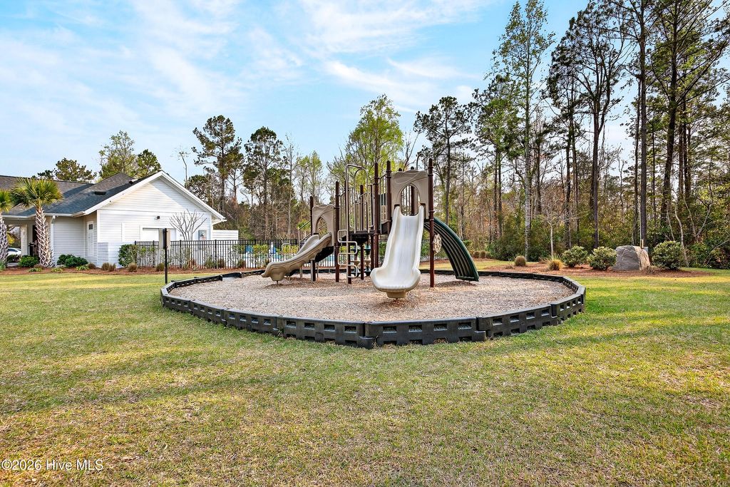 Photo of 86 W Weatherbee Way, Hampstead, NC 28443 (MLS # 100563505)