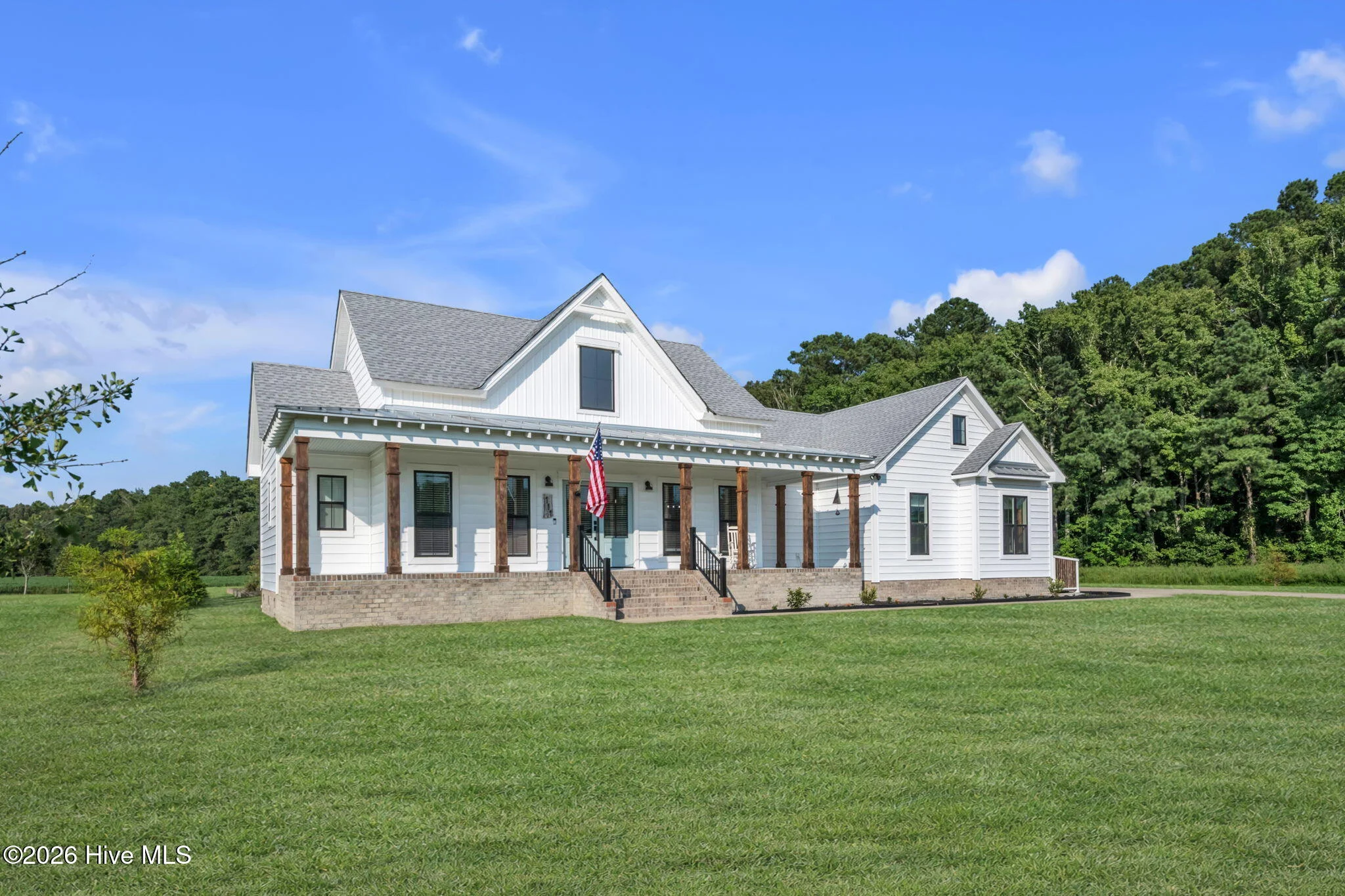 111 Artisan Way
