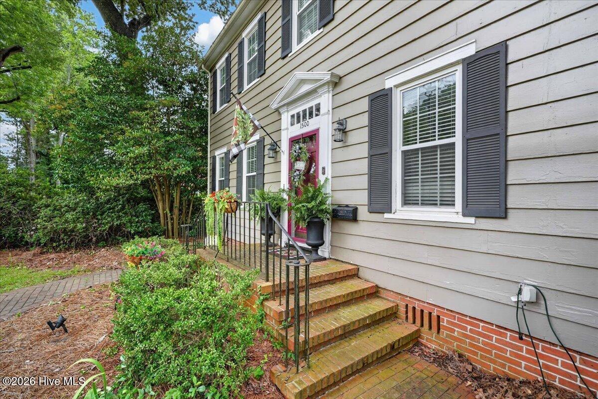 1500 E Mulberry Street