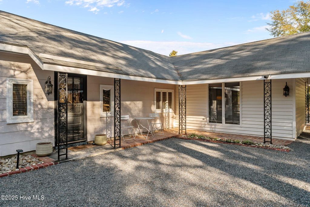 Photo of 30 Windmere Road, Pinehurst, NC 28374 (MLS # 100546523)