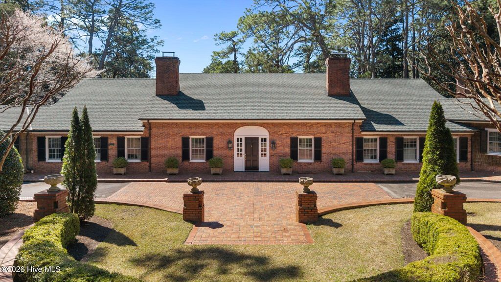 Photo of 4 Augusta Way, Pinehurst, NC 28374 (MLS # 100561239)