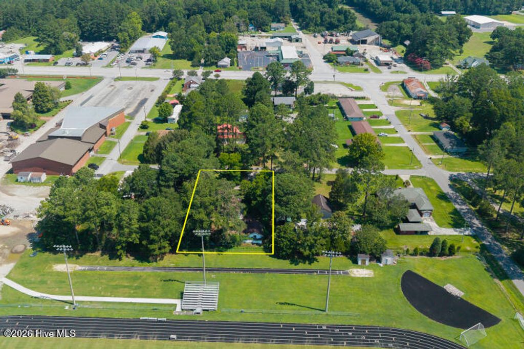 Photo of 505 South Street, Bayboro, NC 28515 (MLS # 100588938)