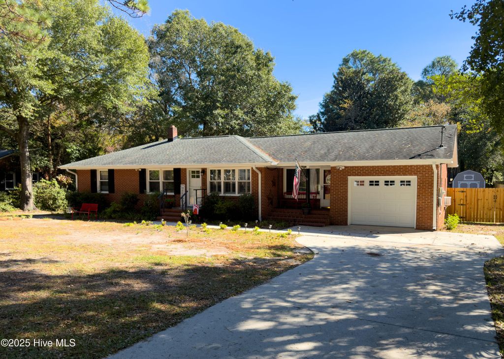 Photo of 806 Midland Drive, Wilmington, NC 28412 (MLS # 100539924)