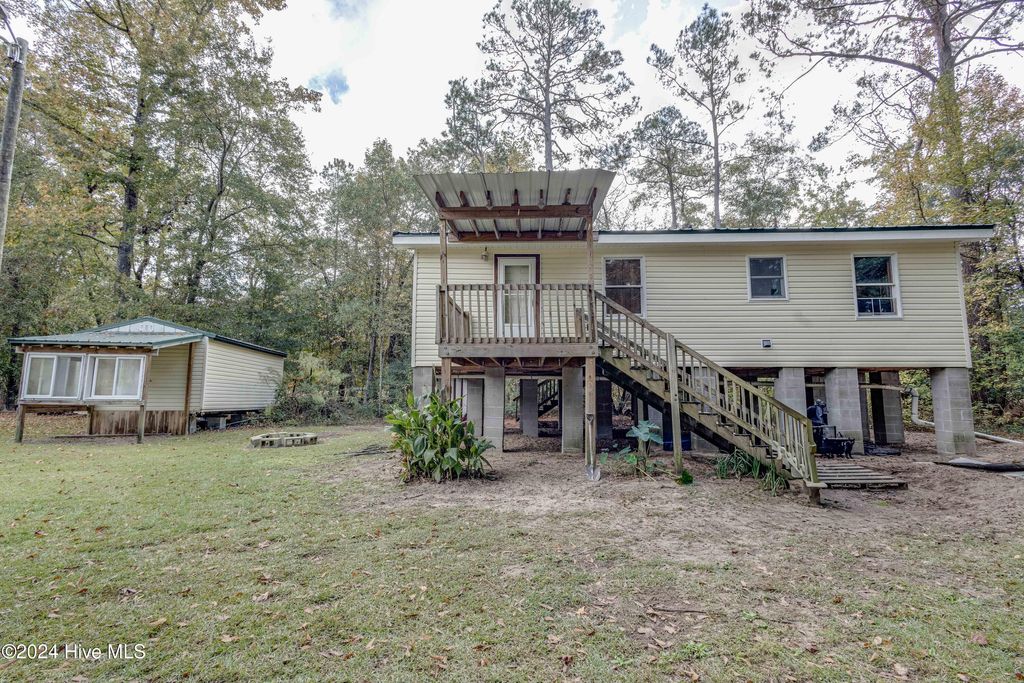 Photo of 1707 Frank Avenue, New Bern, NC 28560 (MLS # 100544662)