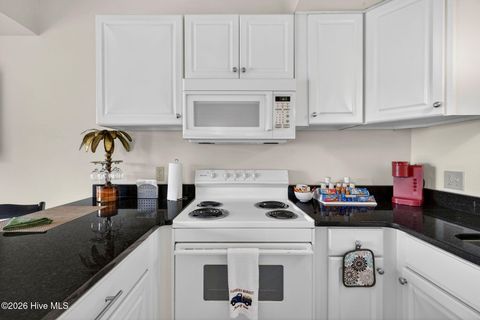 Tiny photo for 106 N Water Street #302, Wilmington, NC 28401 (MLS # 100571921)