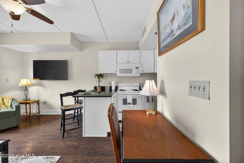 Tiny photo for 106 N Water Street #302, Wilmington, NC 28401 (MLS # 100571921)