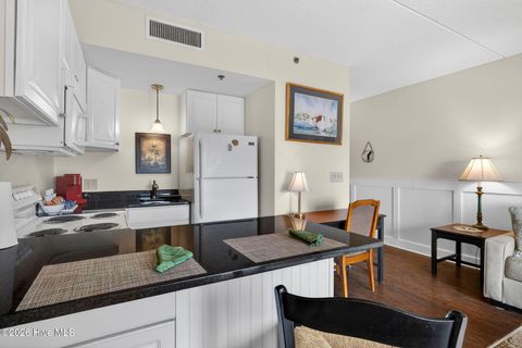 Tiny photo for 106 N Water Street #302, Wilmington, NC 28401 (MLS # 100571921)