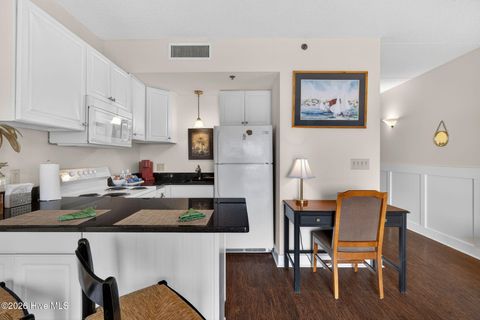 Tiny photo for 106 N Water Street #302, Wilmington, NC 28401 (MLS # 100571921)