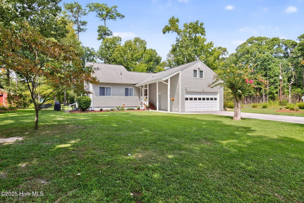 Photo of 102 Sycamore Street, Hertford, NC 27944 (MLS # 100527989)