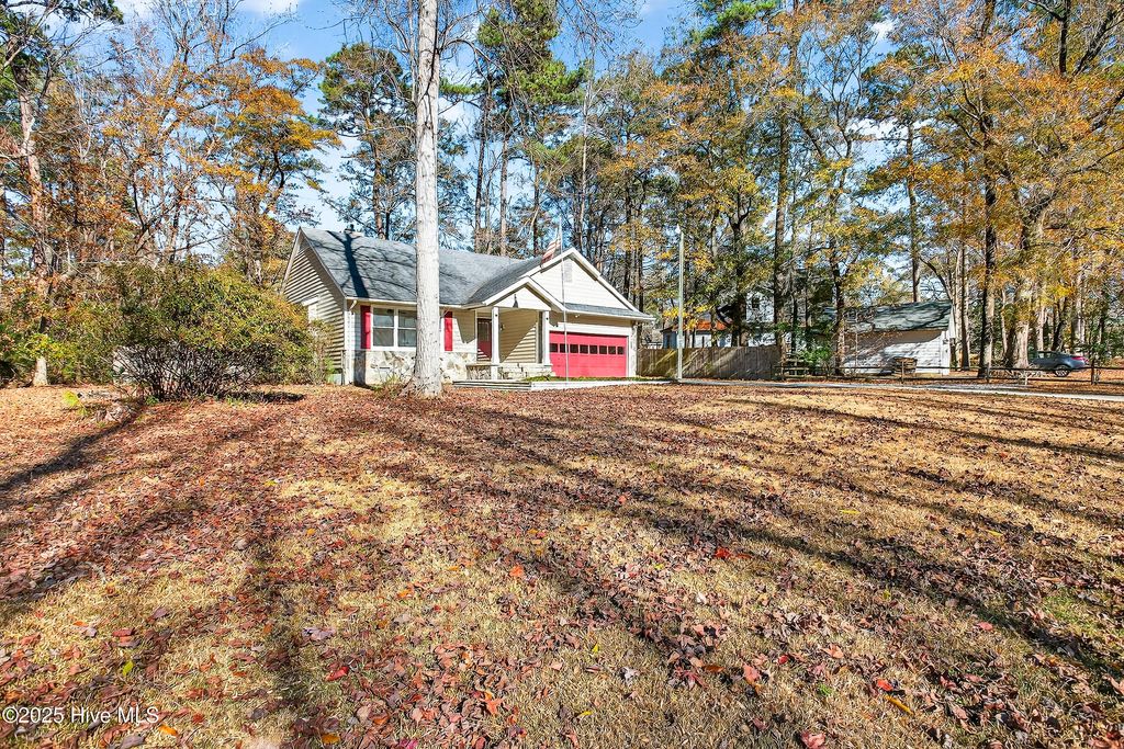 Photo of 105 Riverbend Road, Jacksonville, NC 28540 (MLS # 100546283)